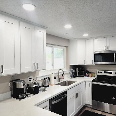 3 Bed 2 Bath Full Accessible Townhome In Heart Of Slc Саут-Джордан Екстер'єр фото