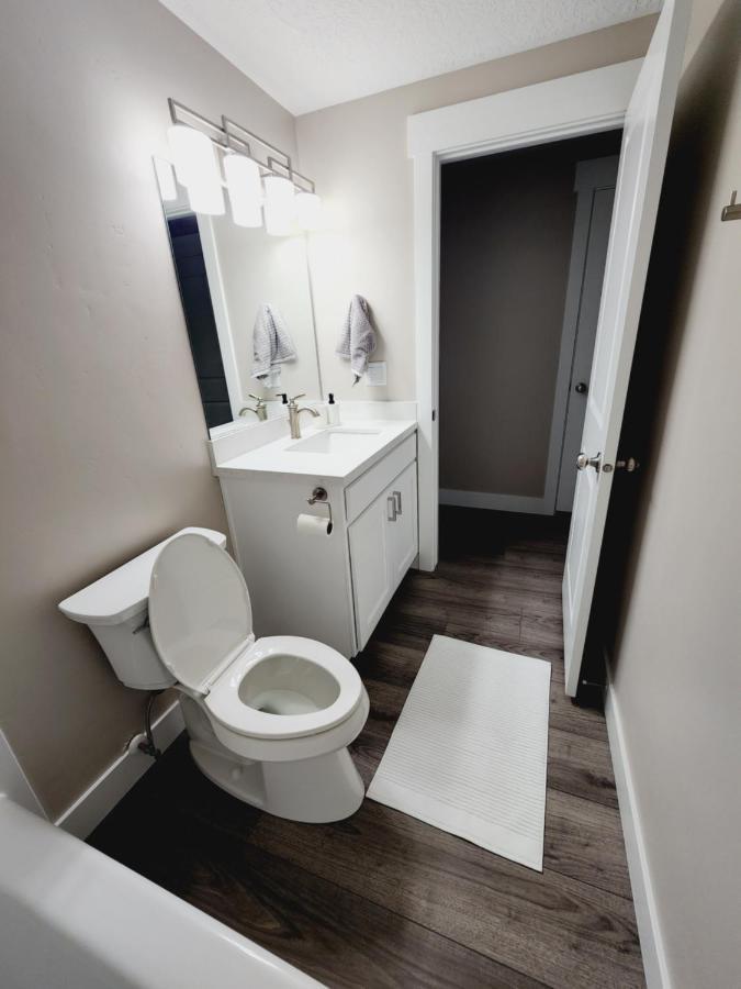 3 Bed 2 Bath Full Accessible Townhome In Heart Of Slc Саут-Джордан Екстер'єр фото